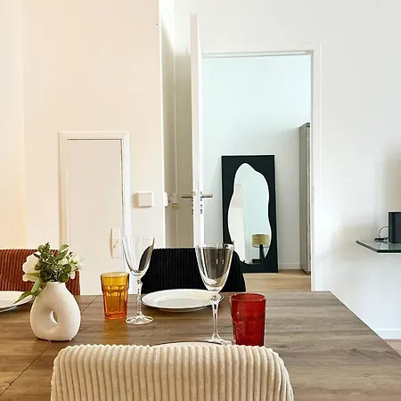 Daire Charming 1-bedroom In Prestigious 16th Arrondissement