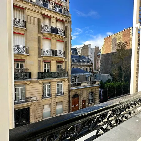 Charming 1-bedroom In Prestigious 16th Arrondissement Daire