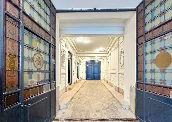 Charming 1-bedroom In Prestigious 16th Arrondissement Apartment